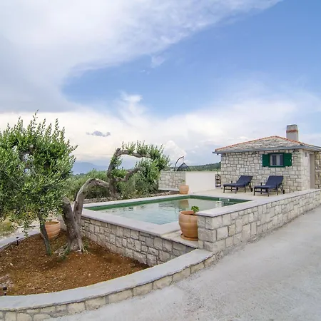Bliss - With Outdoor Pool And Sea View St * Splitska